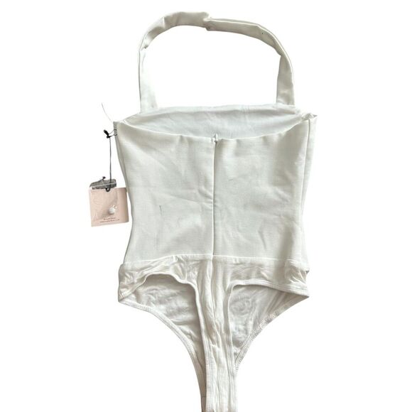 Superdown NWT Reece Halter Bodysuit White - Picture 4 of 12
